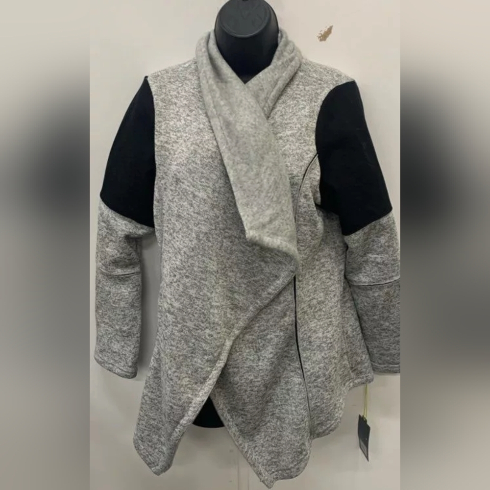 NWT Tek Gear Women's Gray Black Sweater Size XL MSRP $80